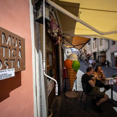 Hotel Domus Antica Aosta Exteriér fotografie