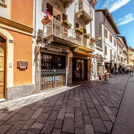 Hotel Domus Antica Aosta Exteriér fotografie